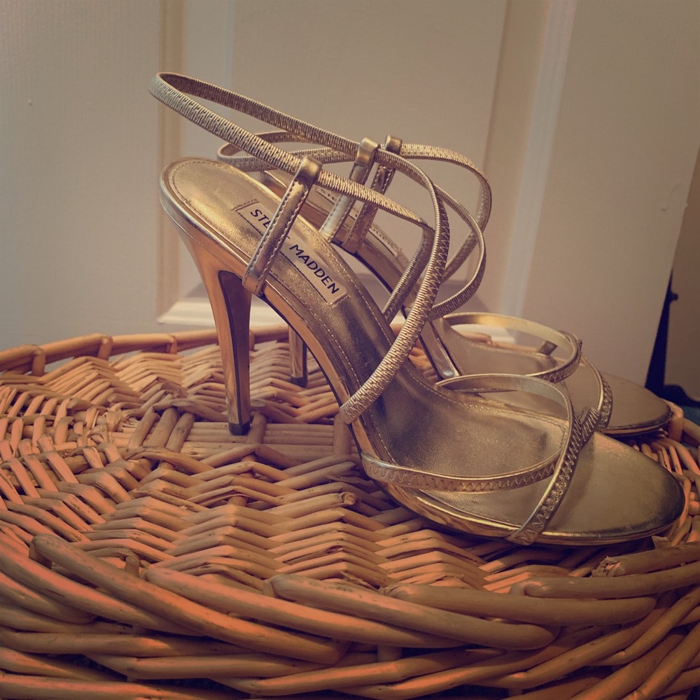 Steve Madden gold heels